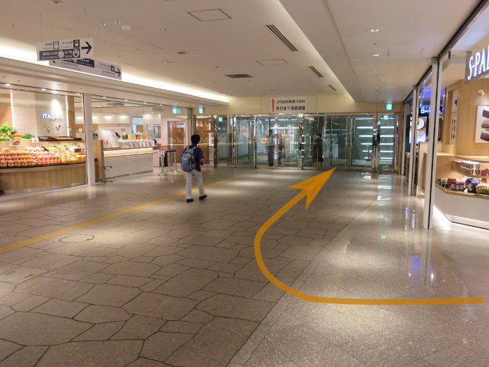 仙台駅２階から地下道→シャトルバス乗場5